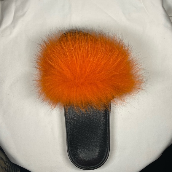 Real Fur Slippers (Orange) - Picture 2 of 3